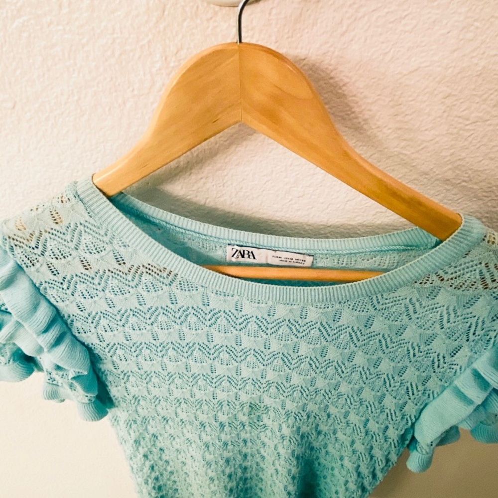 Zaba Lace Patterned Top - Picture 2 of 2